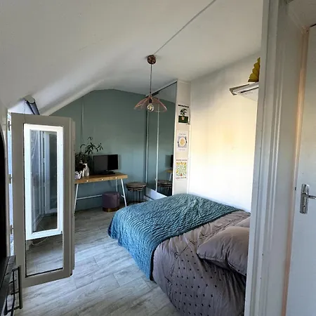 En Plein Coeur Du Marais Apartment *